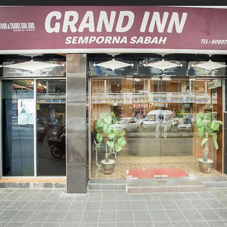 Grand Inn Hotel เซมปอร์นา ภายนอก รูปภาพ