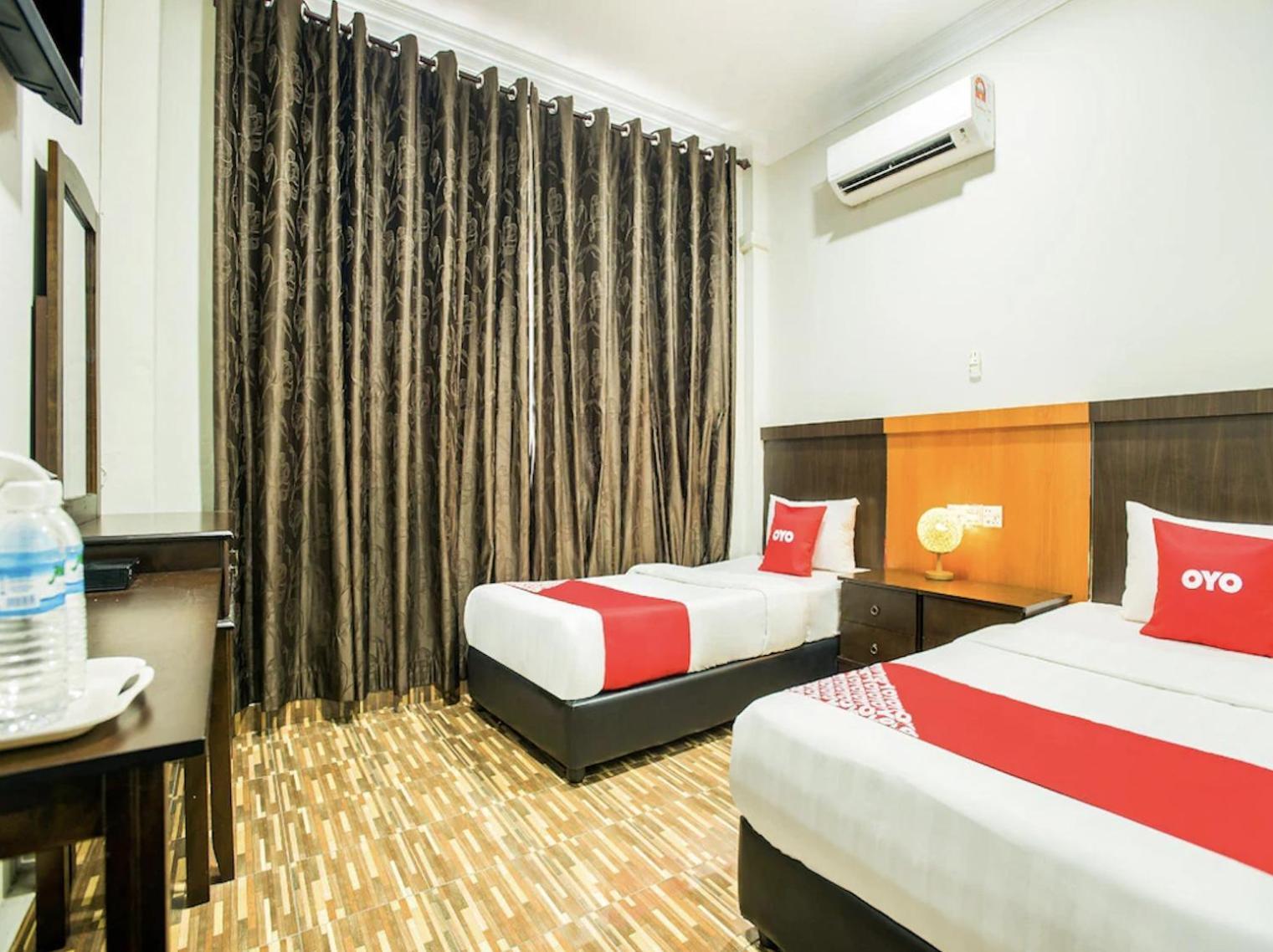 Grand Inn Hotel เซมปอร์นา ภายนอก รูปภาพ