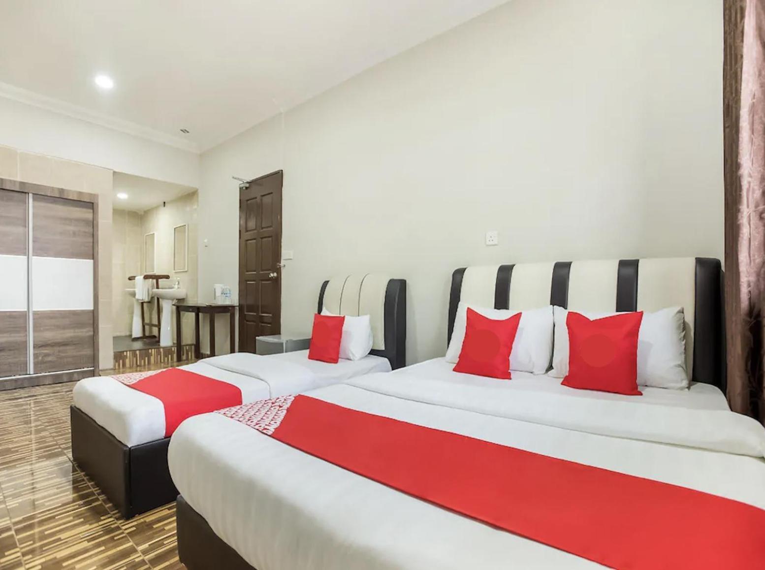 Grand Inn Hotel เซมปอร์นา ห้อง รูปภาพ
