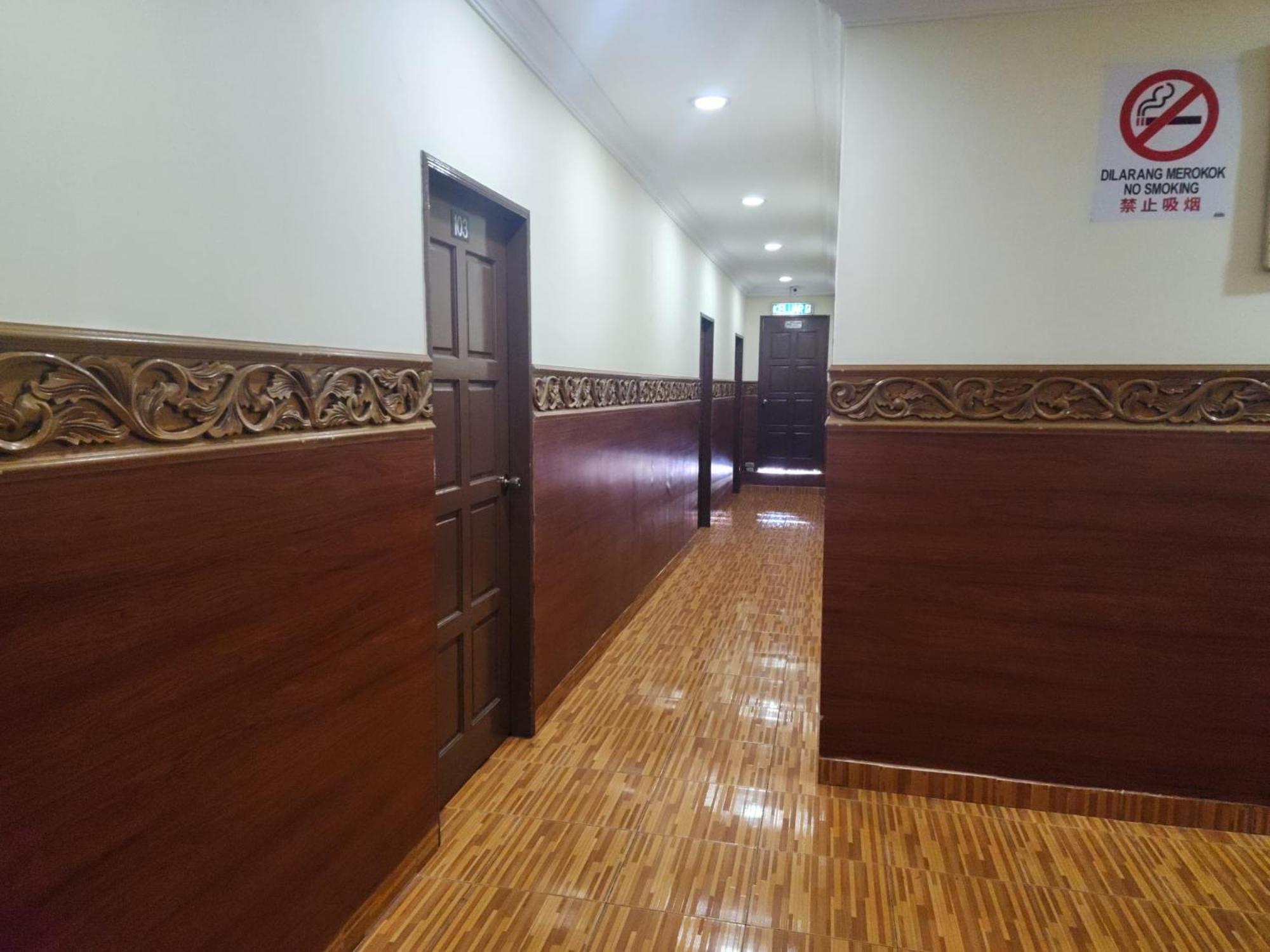Grand Inn Hotel เซมปอร์นา ภายนอก รูปภาพ
